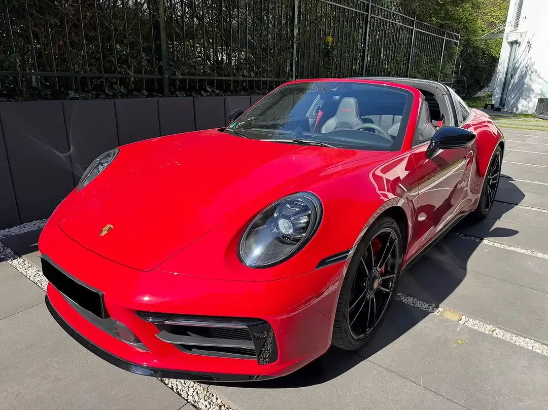 Porsche 992 Targa 4 GTS - Thumbnail 6