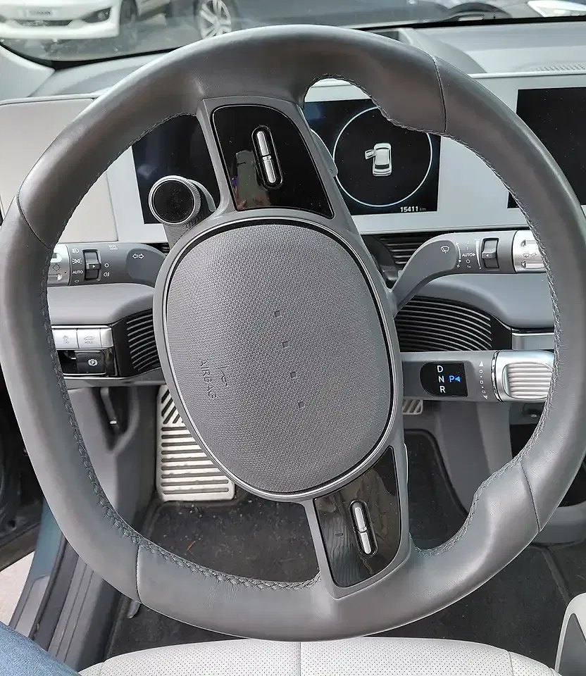 Hyundai IONIQ 4WD UNIQ - foto 15
