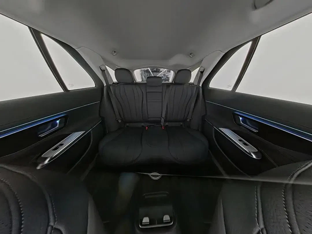 Mercedes-Benz E 300 4MATIC All-Terrain - Thumbnail 7