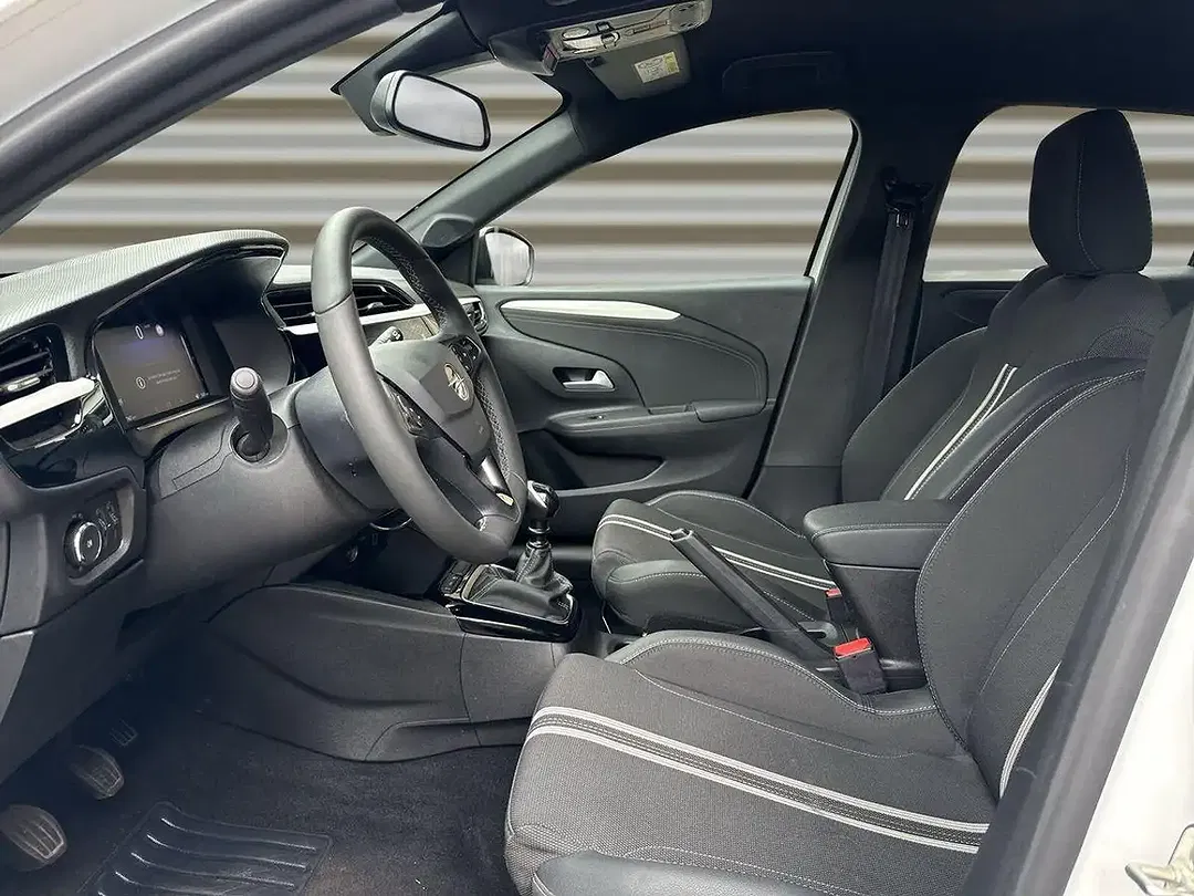 Opel Corsa 1.2 GS - Thumbnail 11