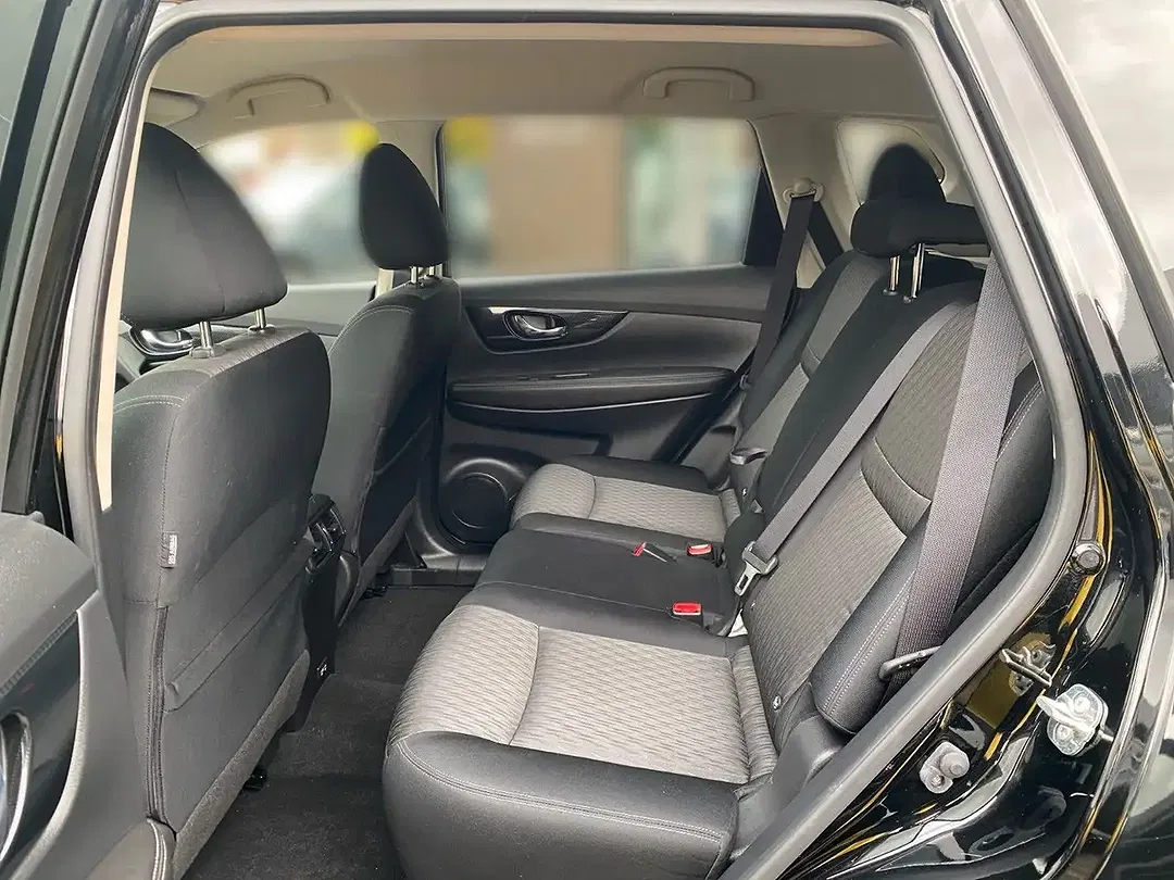 Nissan X-Trail N-Connecta - Thumbnail 7