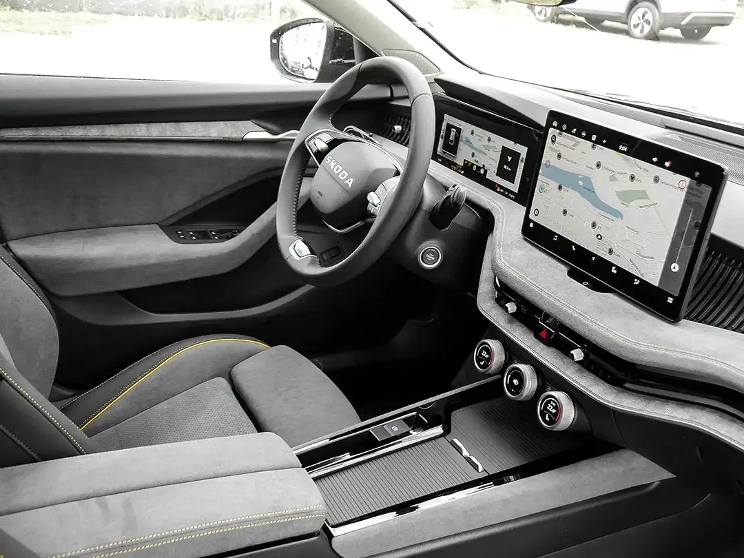 Skoda Superb 2.0 DSG 4x4 Combi Selection - Thumbnail 3