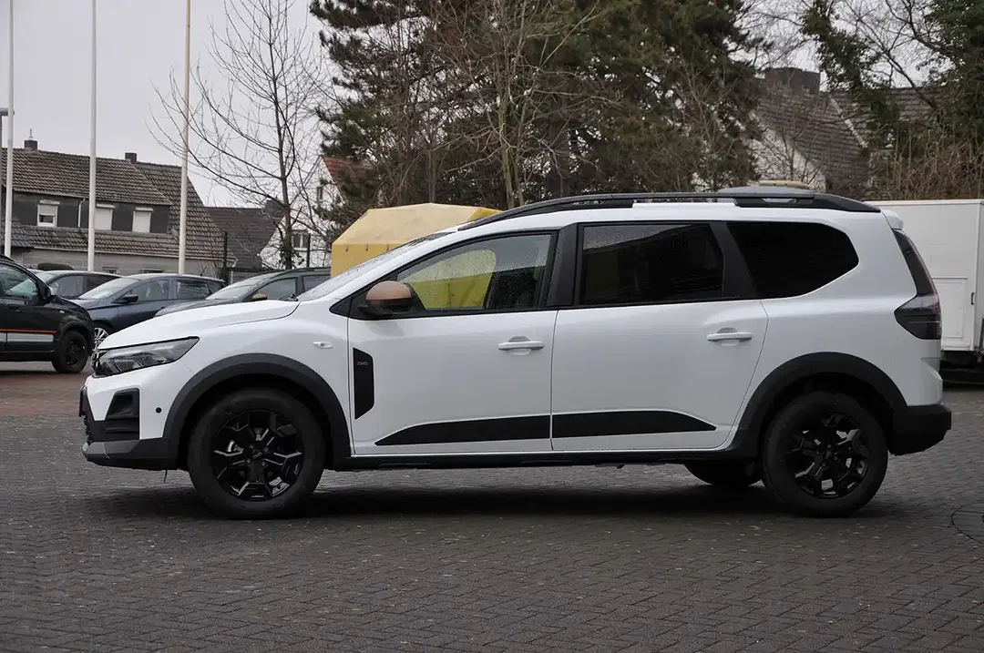 Dacia Jogger TCe Extreme - Thumbnail 9