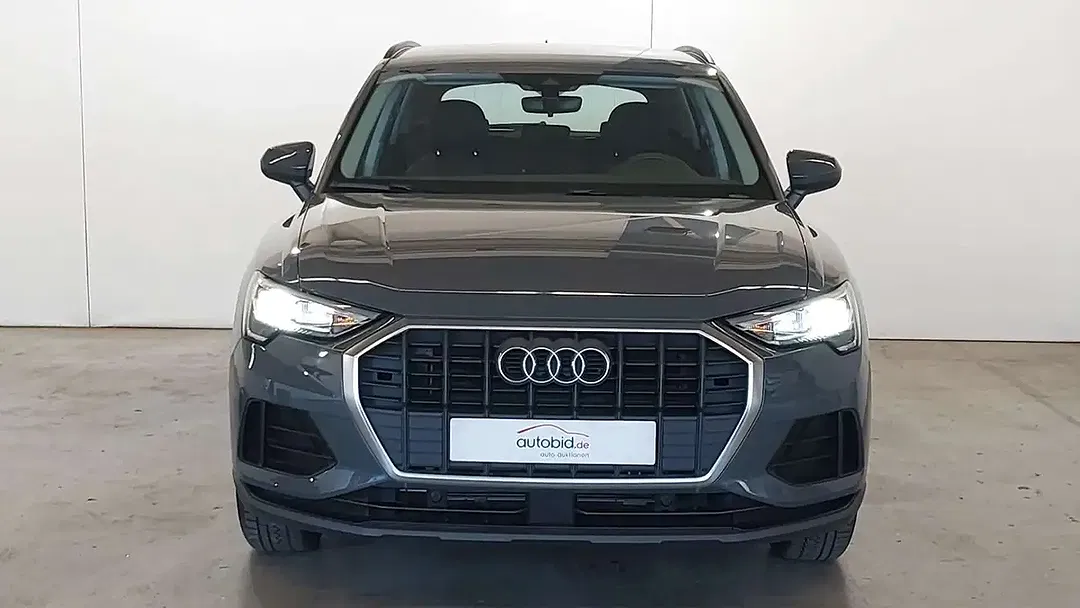 Audi Q3 35 TDI - Thumbnail 1