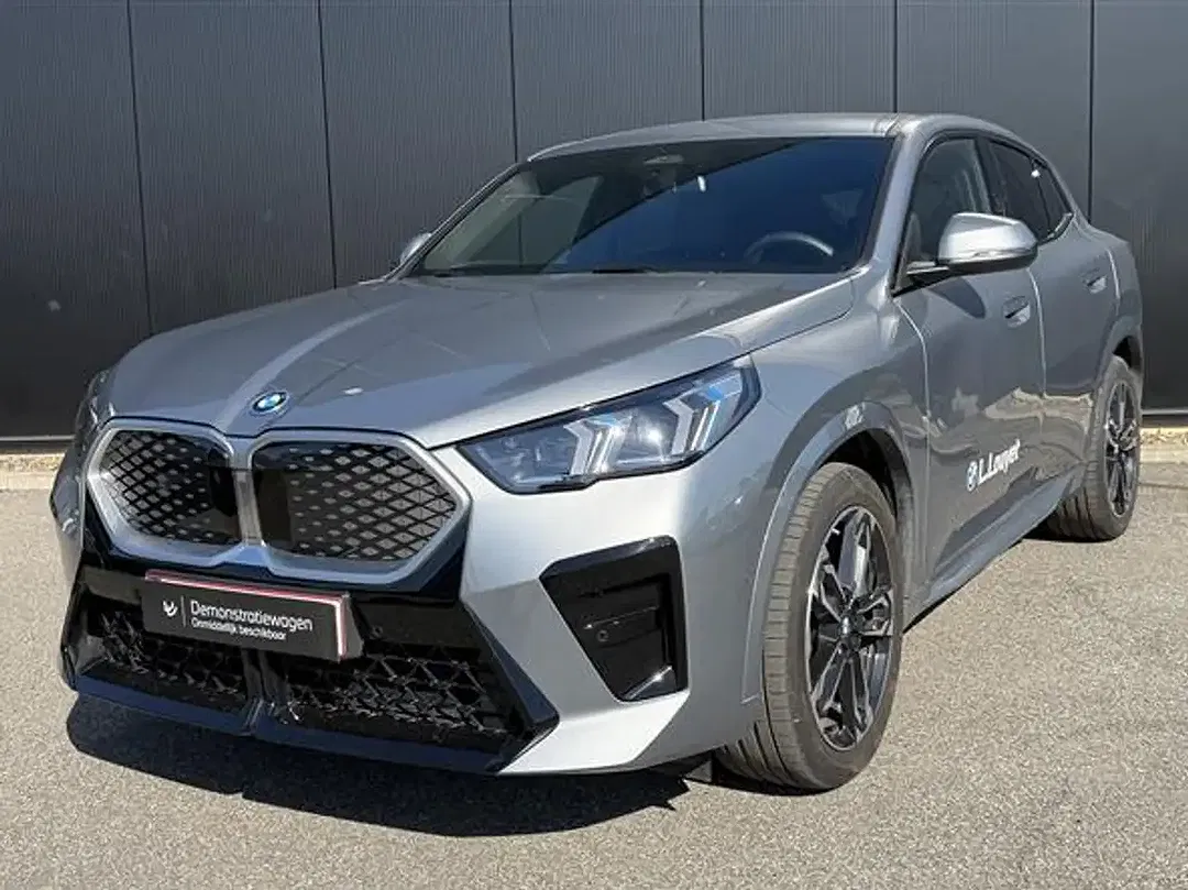 BMW iX2 eDrive M Edition M Sport Premium - foto 2