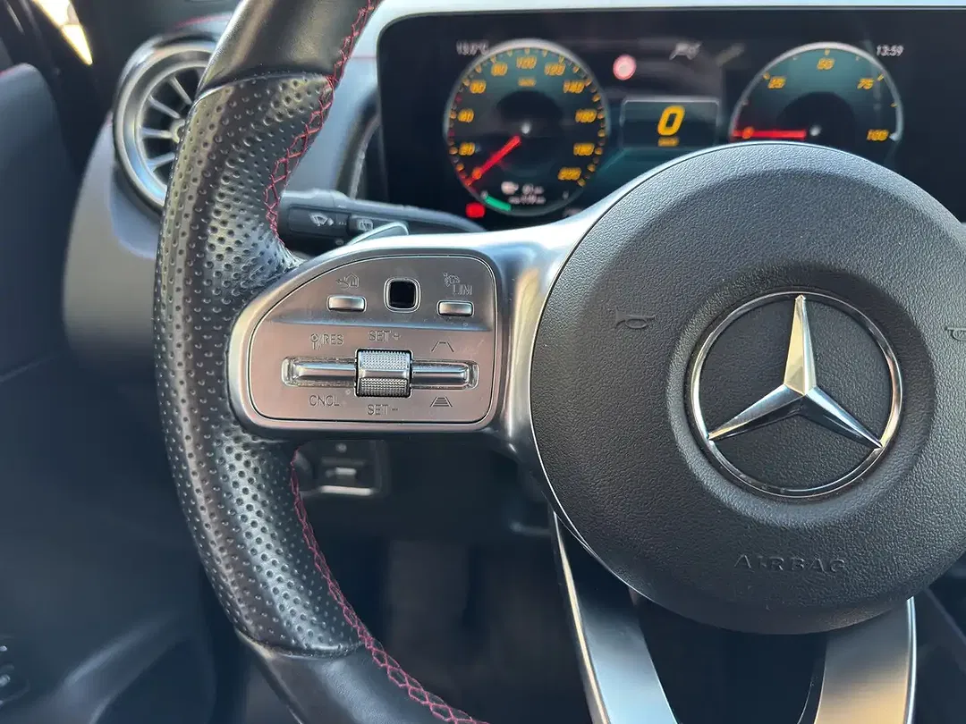 Mercedes-Benz EQB 300 4MATIC - Thumbnail 14