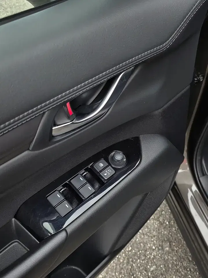 Mazda CX-5 - Thumbnail 6