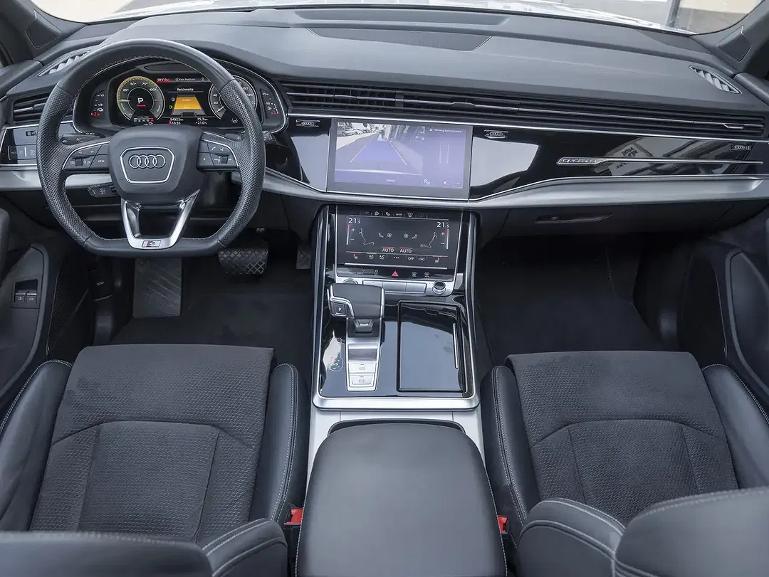 Audi Q7 55 TFSI e Matrix LED S line sport - Thumbnail 5