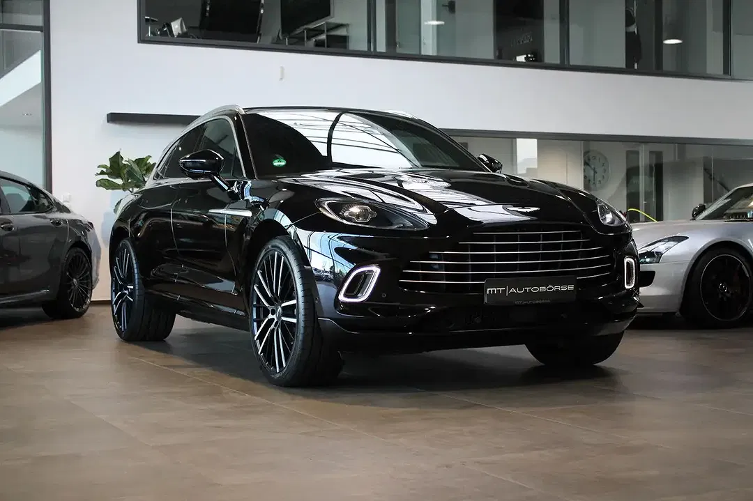 Aston Martin DBX 4.0 V8 - Thumbnail 10