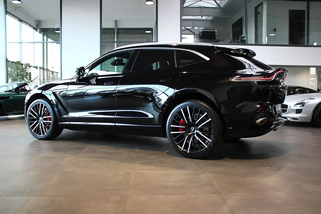 Aston Martin DBX 4.0 V8 - Thumbnail 12