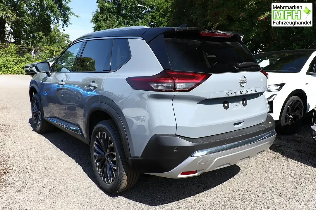 Nissan X-Trail Tekna - Thumbnail 3