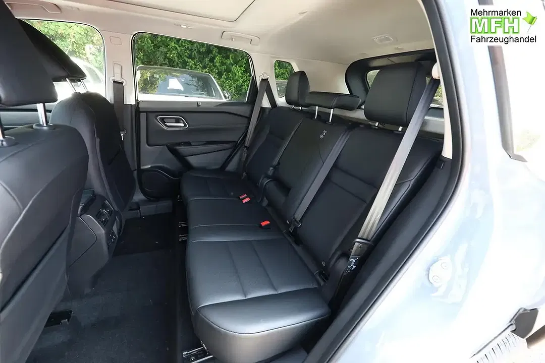 Nissan X-Trail Tekna - Thumbnail 9