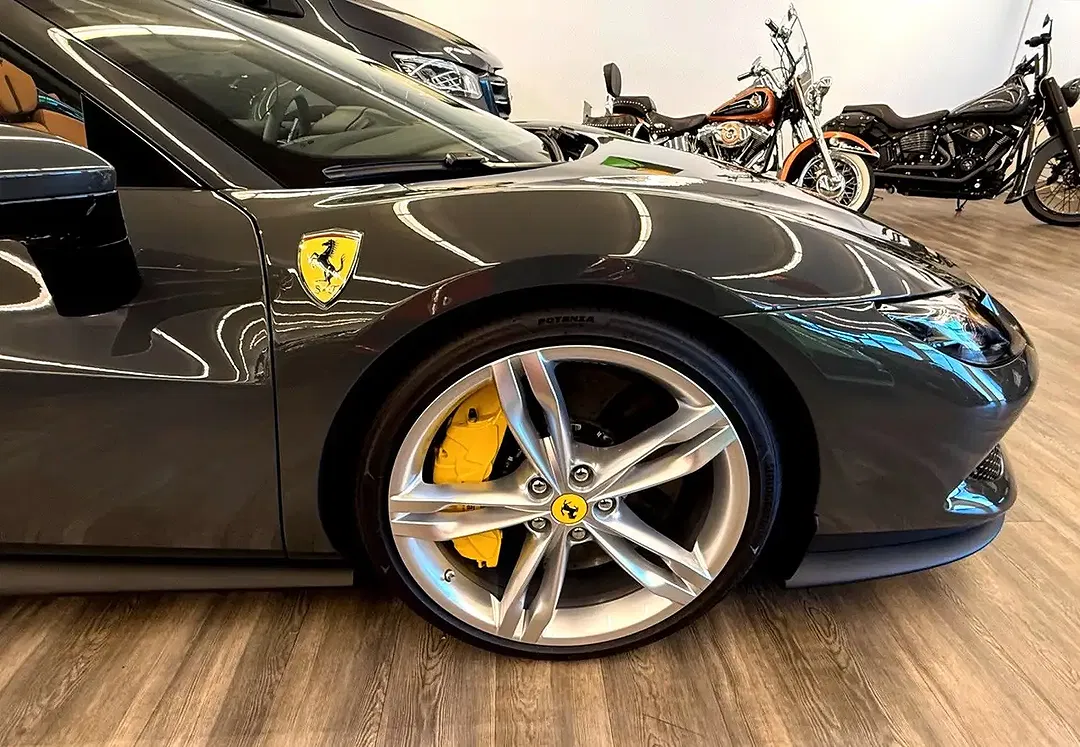 Ferrari 296 GTS Spider - Thumbnail 13