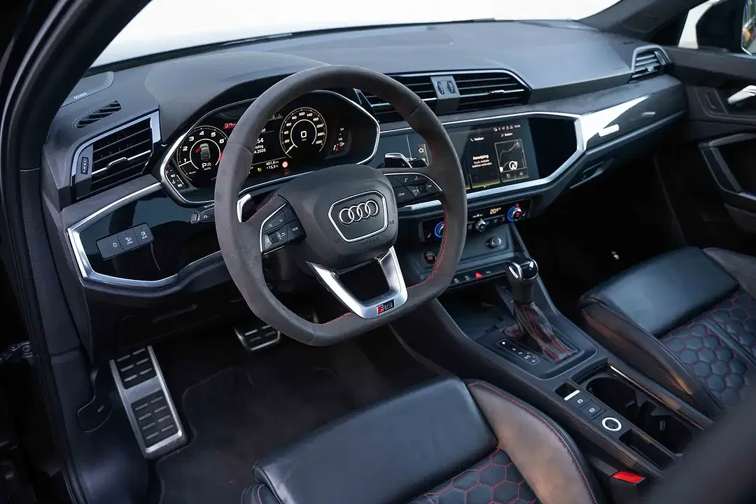 Audi RS Q3 2.5 TFSI Matrix LED Sportback - Thumbnail 10