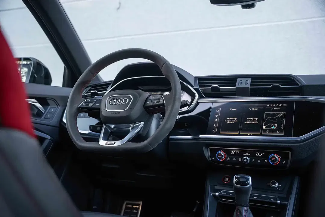 Audi RS Q3 2.5 TFSI Matrix LED Sportback - Thumbnail 12