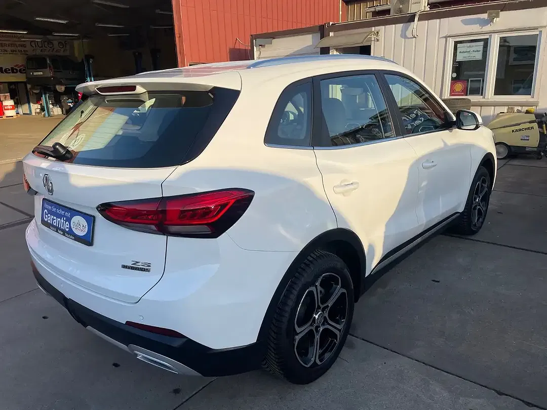 MG ZS 1.5 Hybrid AUT - Thumbnail 4