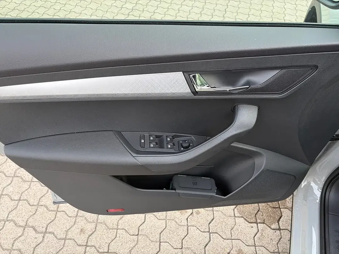 Skoda Karoq 1.5 TSI DSG Selection - Thumbnail 11