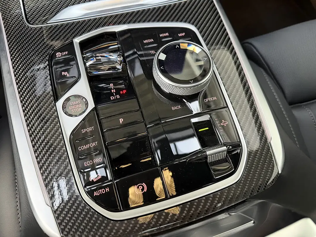 BMW X7 M - Thumbnail 12