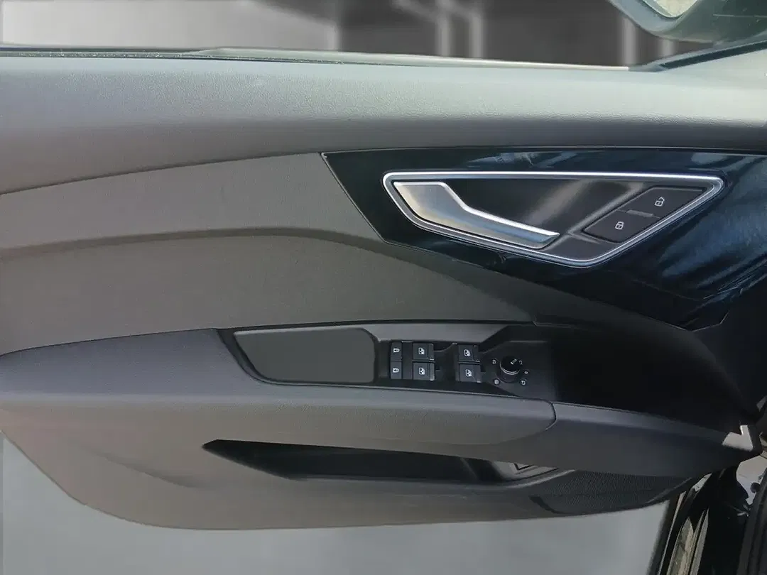 Audi Q4 e-tron 45 quattro - Thumbnail 19