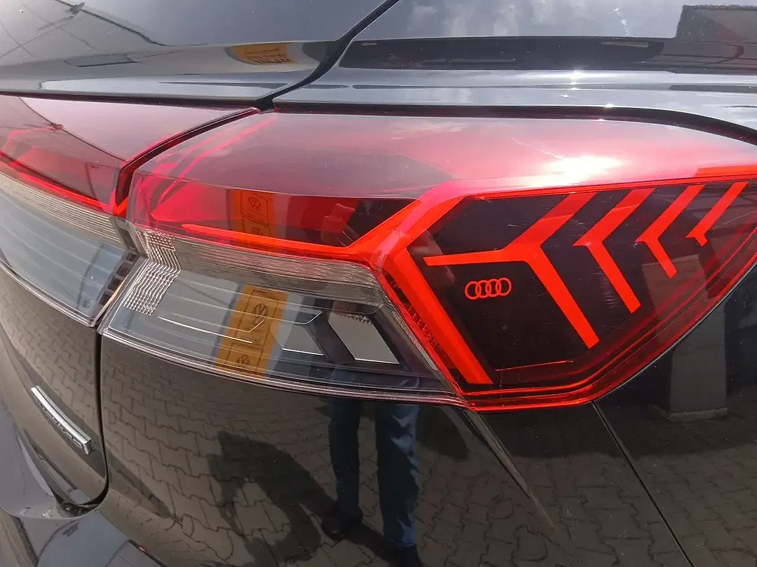 Audi Q4 e-tron 45 quattro - Thumbnail 7