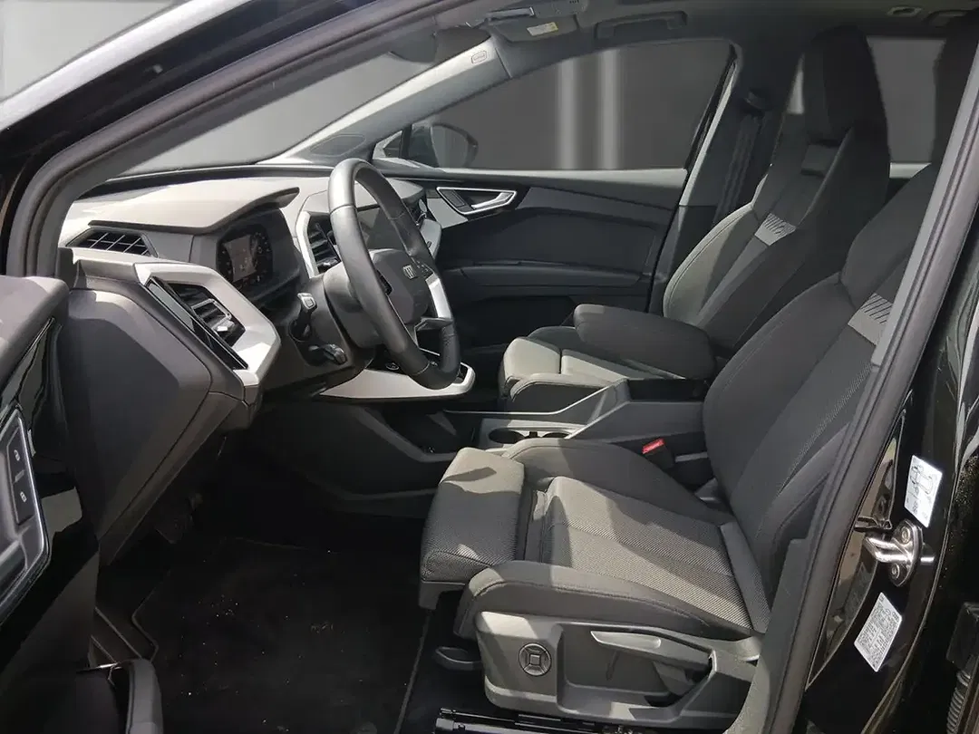 Audi Q4 e-tron 45 quattro - Thumbnail 8