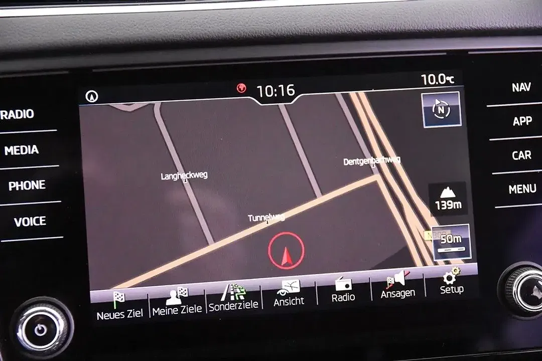 Skoda Octavia Combi - Thumbnail 14