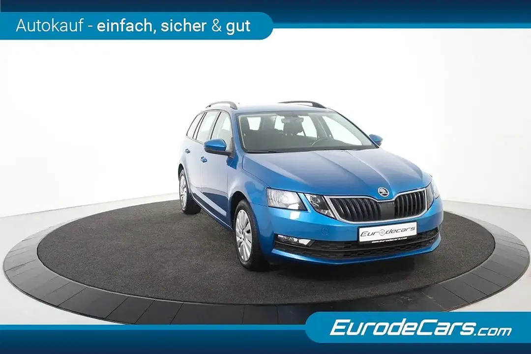 Skoda Octavia Combi - Thumbnail 8