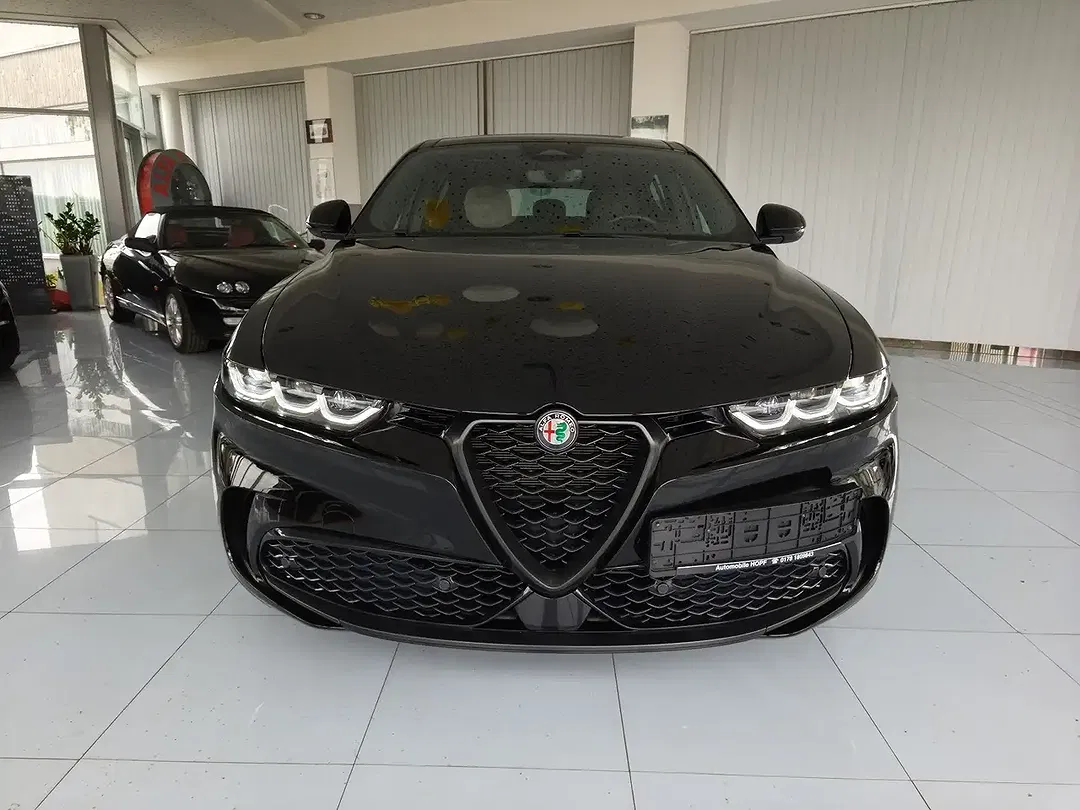Alfa Romeo Tonale - Thumbnail 3