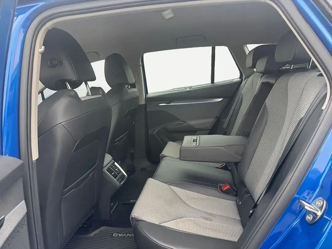 Skoda Enyaq 50 iV - Thumbnail 9