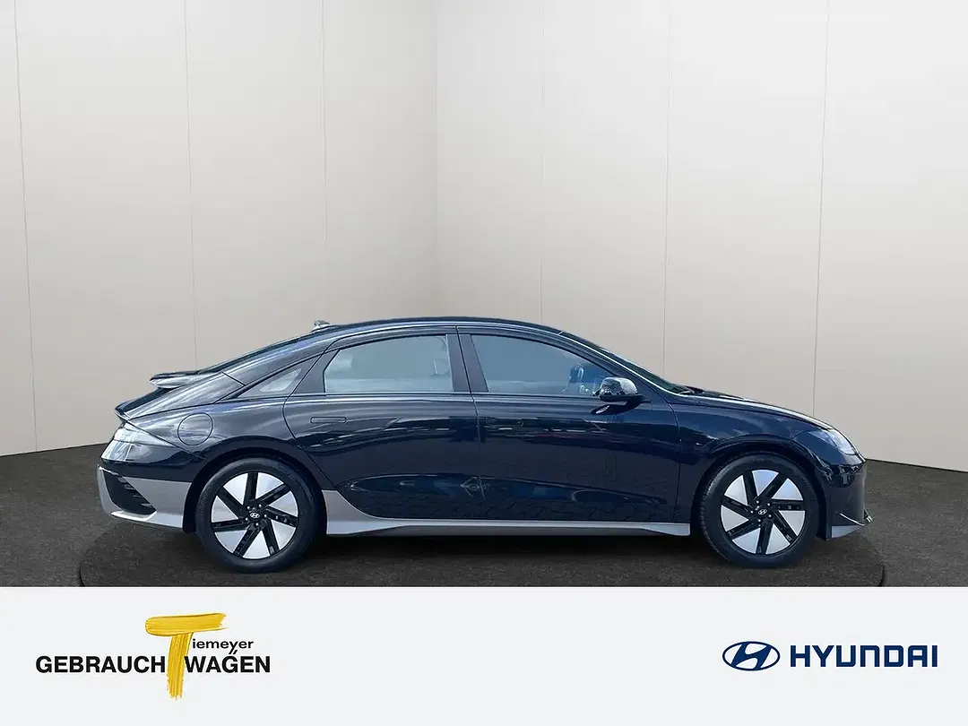 Hyundai IONIQ 6 - Thumbnail 4