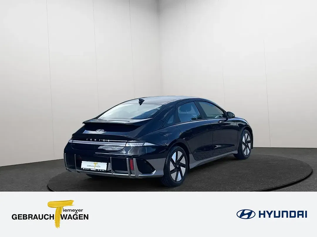 Hyundai IONIQ 6 - Thumbnail 5