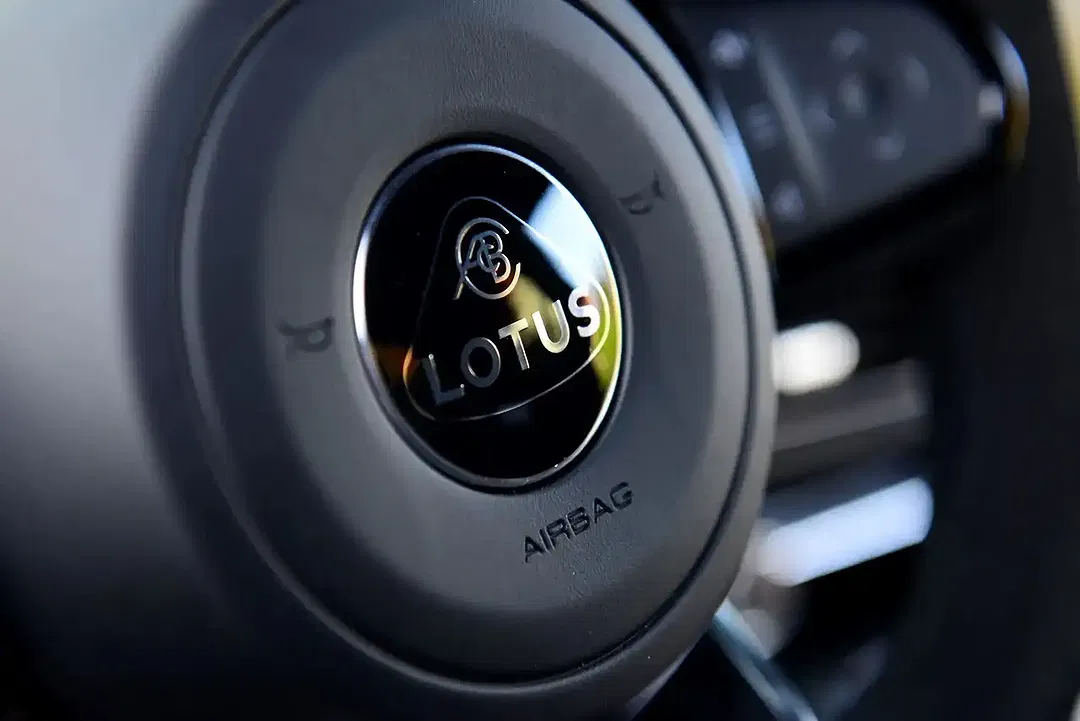 Lotus Emira V6 First Edition - Thumbnail 10