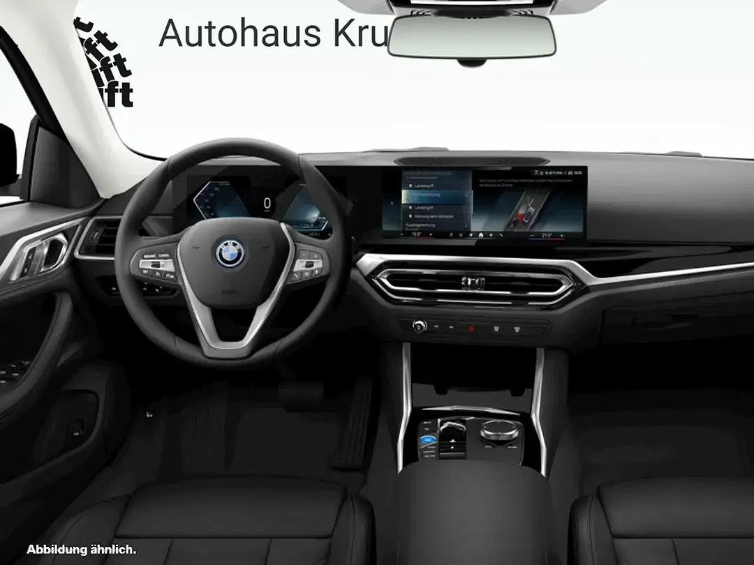 BMW i4 eDrive - Thumbnail 3