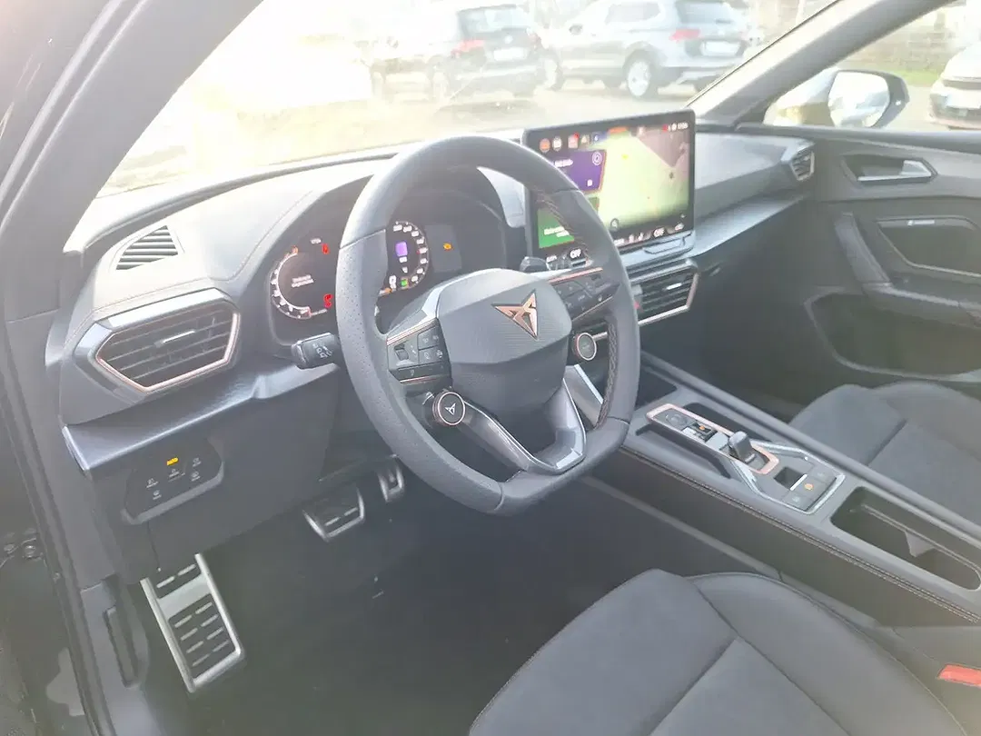 CUPRA Leon 1.5 eTSI DSG Matrix LED - Thumbnail 8