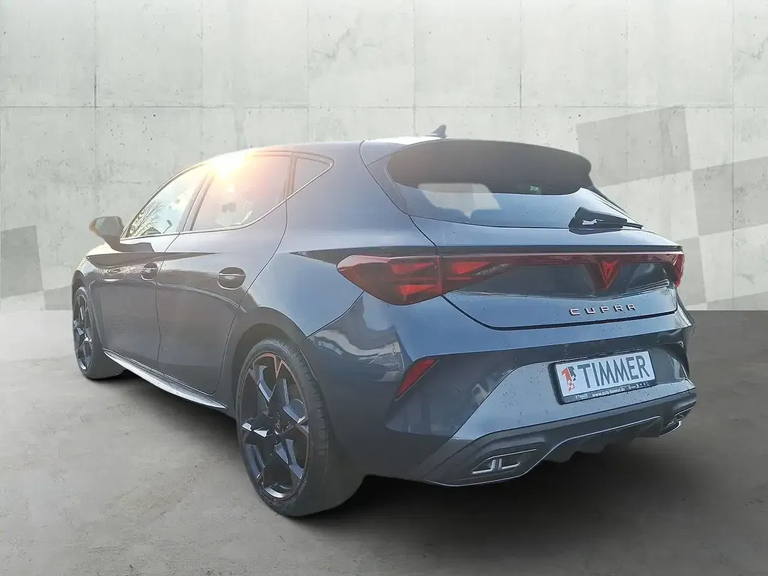 CUPRA Leon 1.5 eTSI DSG Matrix LED - Thumbnail 4