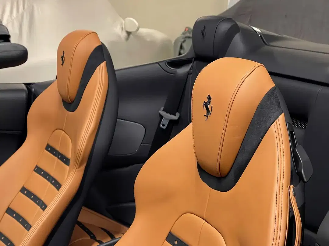 Ferrari Roma Spider - Thumbnail 11