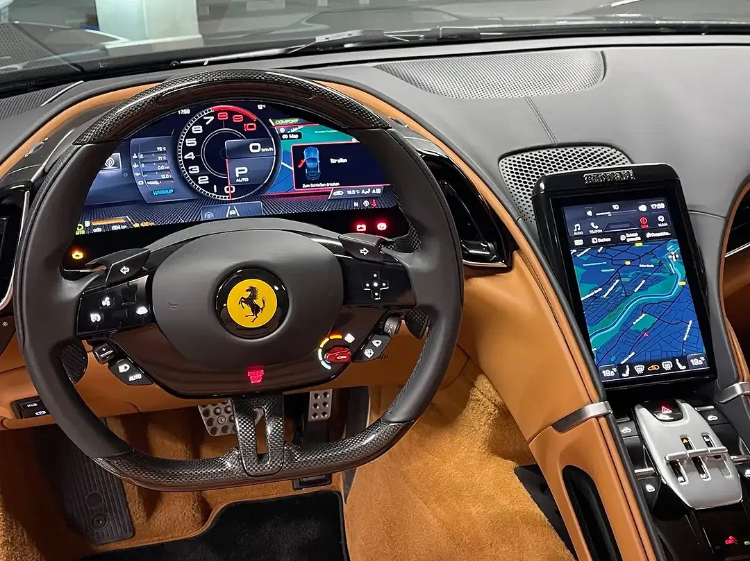 Ferrari Roma Spider - Thumbnail 13