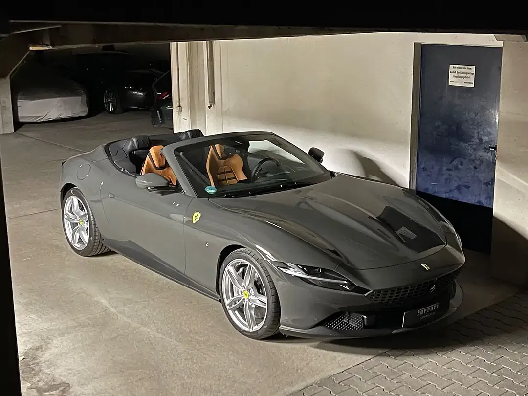 Ferrari Roma Spider - Thumbnail 6