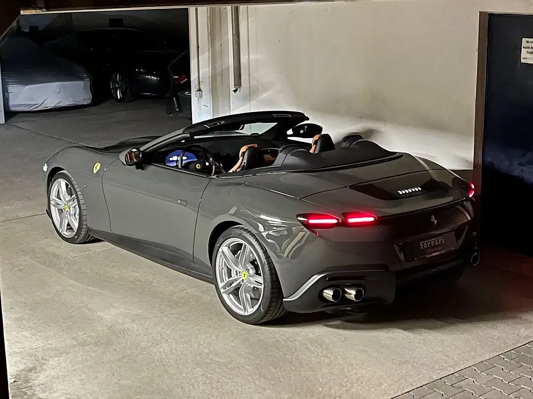 Ferrari Roma Spider - Thumbnail 7