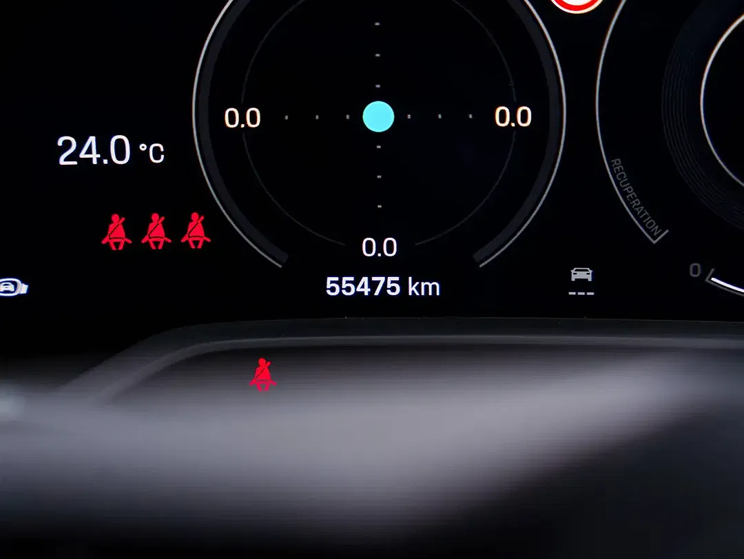 Porsche Taycan Performance Sport Chrono Plus - Thumbnail 21