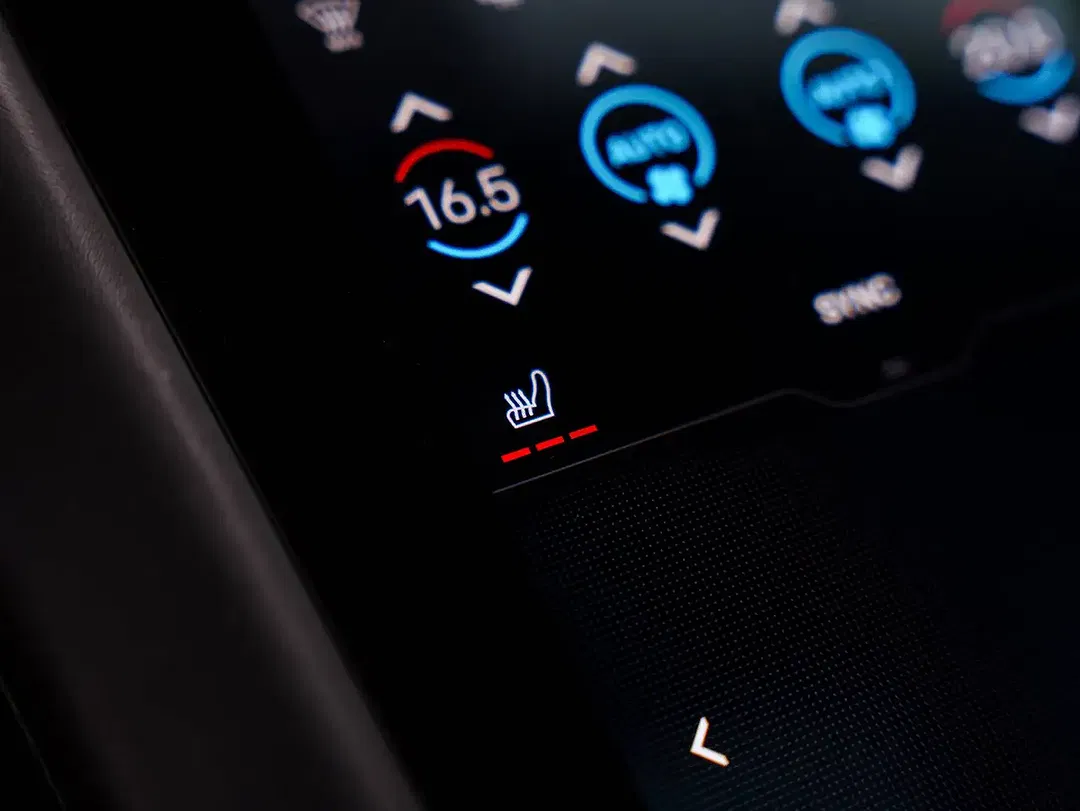 Porsche Taycan Performance Sport Chrono Plus - Thumbnail 22