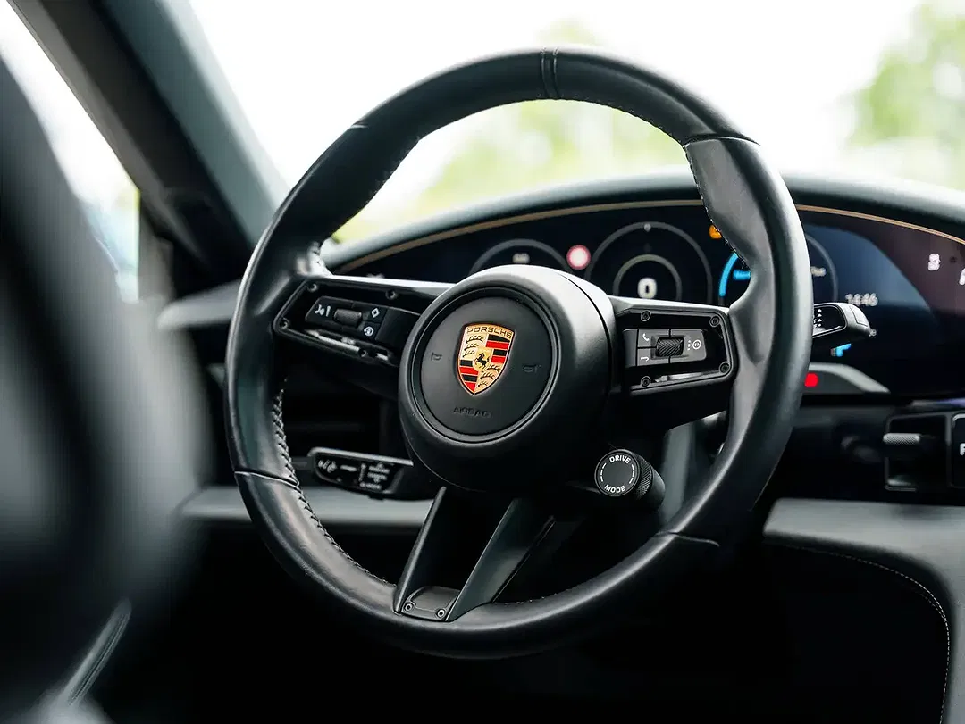 Porsche Taycan Performance Sport Chrono Plus - Thumbnail 9