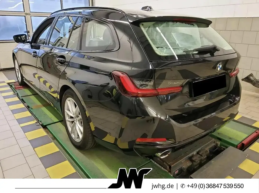 BMW 320 Touring - Thumbnail 3