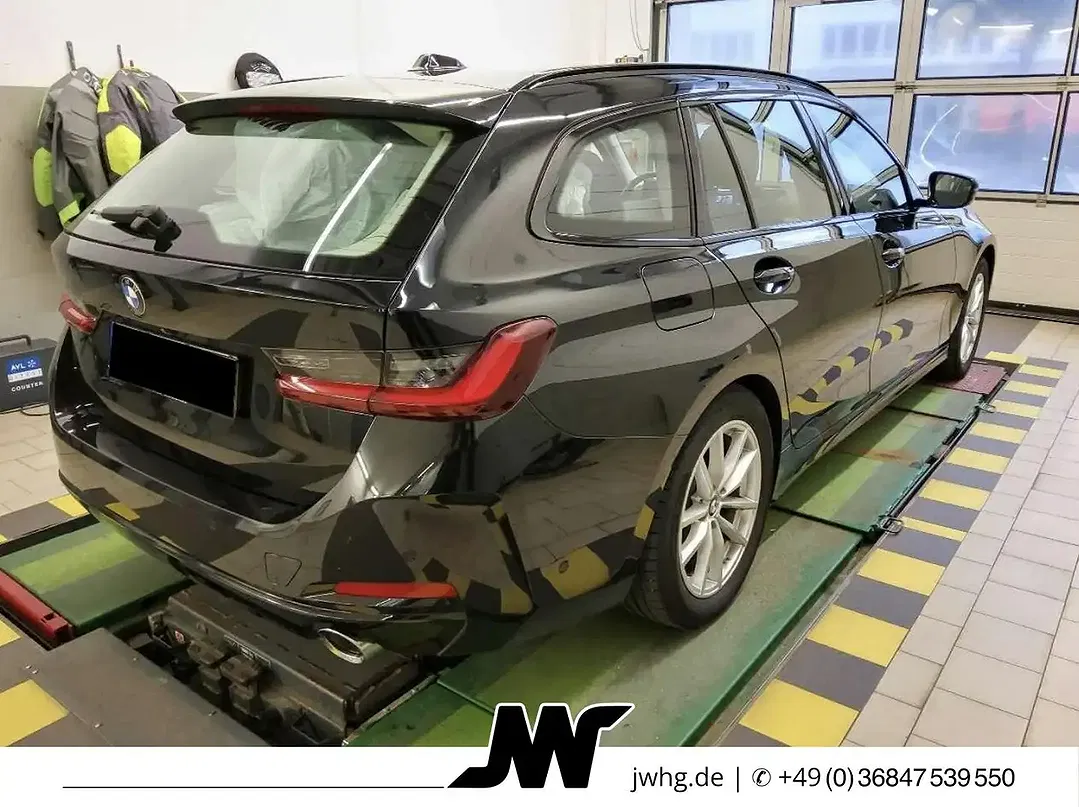 BMW 320 Touring - Thumbnail 4