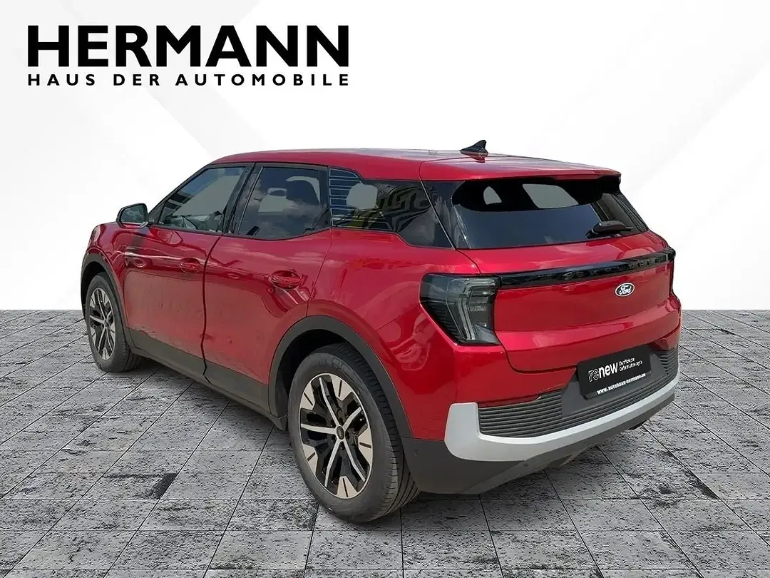 Ford Explorer - Thumbnail 4