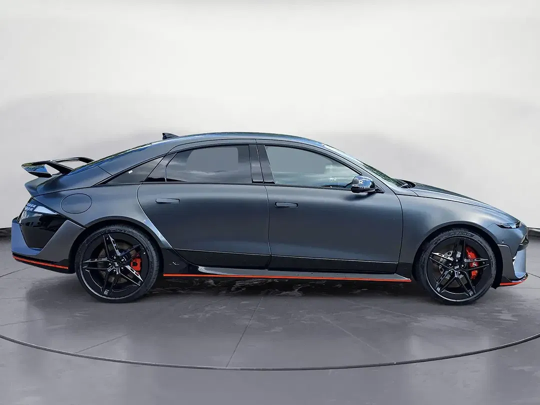 Hyundai IONIQ 6 N - Thumbnail 4