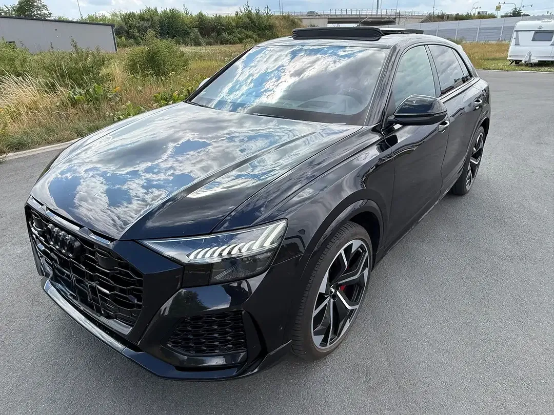 Audi RS Q8 4.0 - foto 1