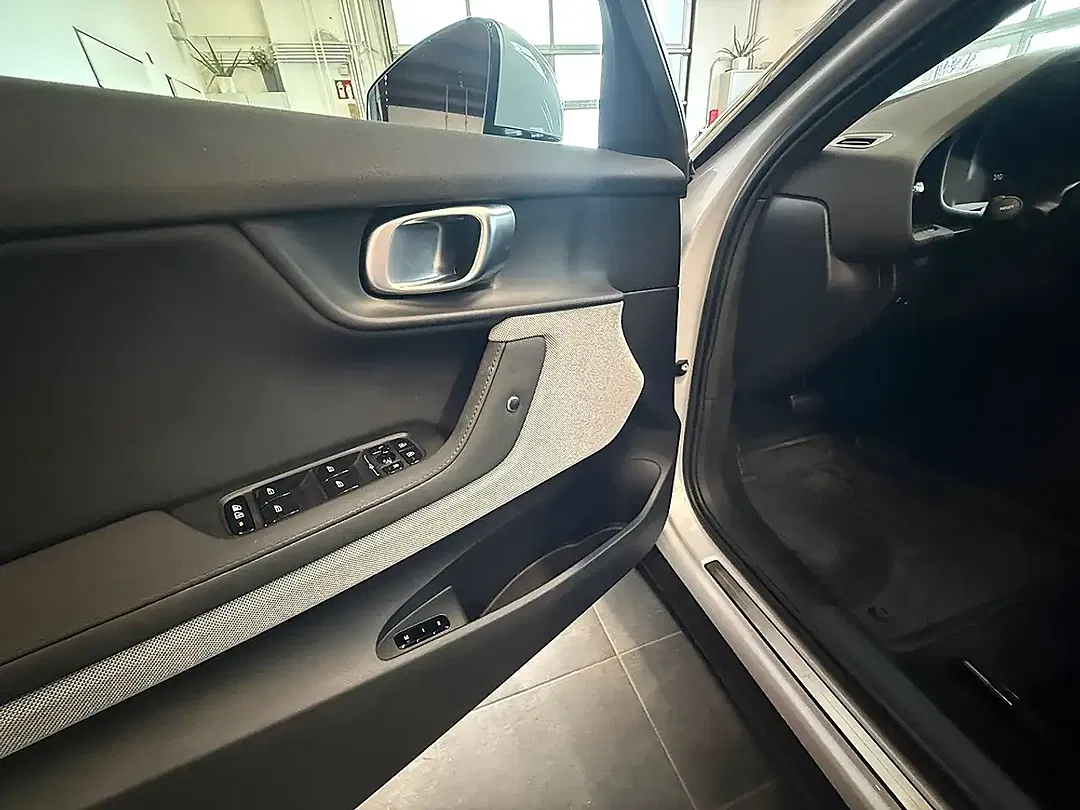 Polestar 2 78 kWh Long Range Dual Motor - Thumbnail 14