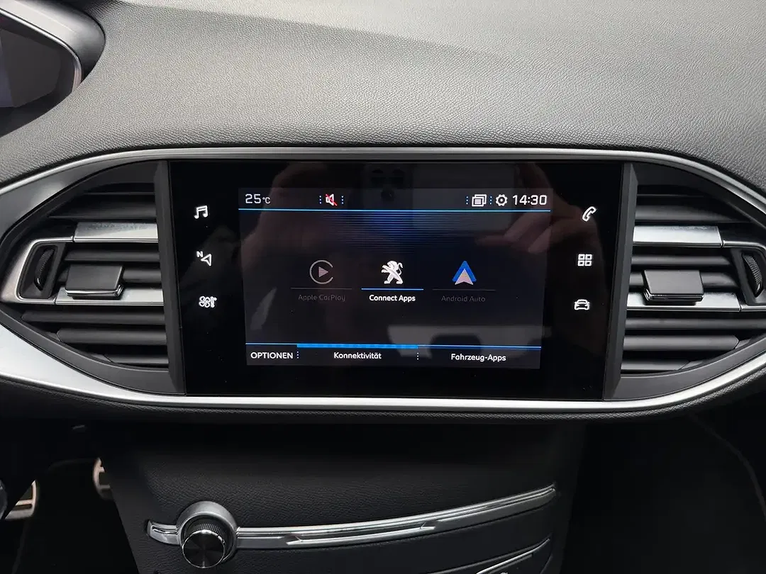 Peugeot 308 - Thumbnail 13