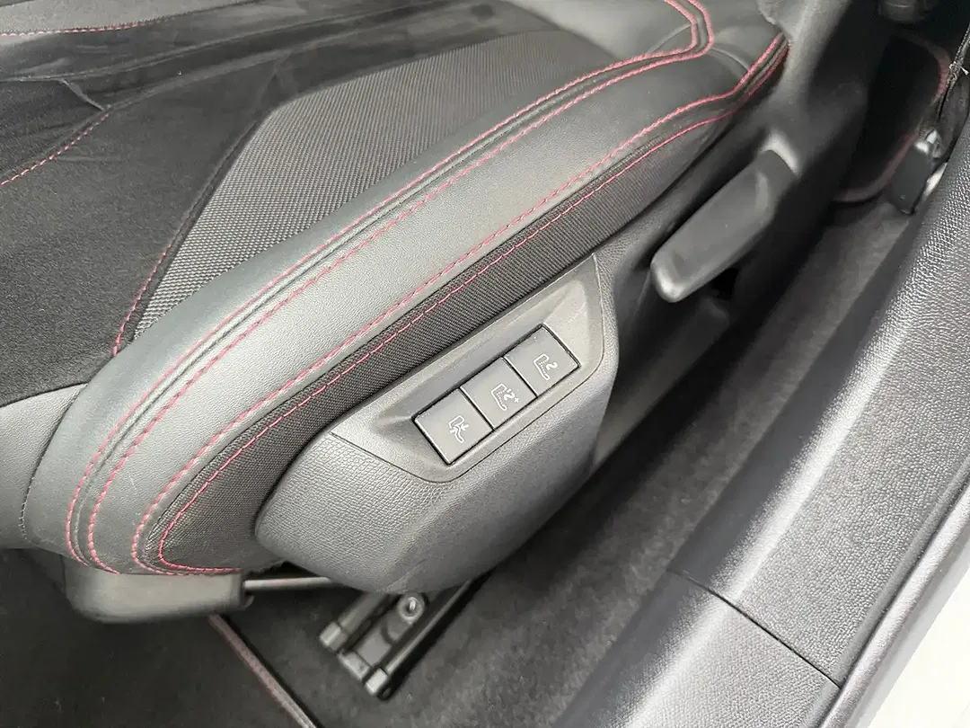 Peugeot 308 - Thumbnail 19